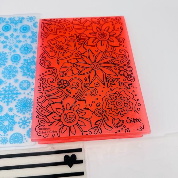 Embossing Folders Lot Sizzix Crafters Companion Sheena Snowflake Floral Hearts - Picture 3 of 7